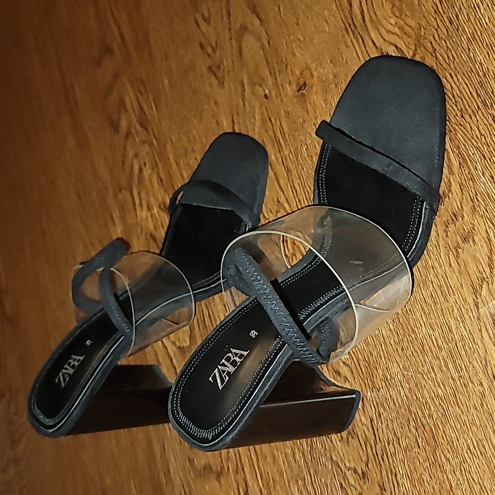 Shoes - Picture 2 of 4